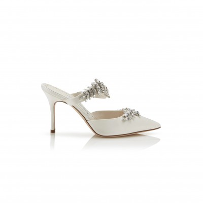 MANOLO BLAHNIK LURUMUS OFF-WHITE SATIN CRYSTAL EMBELLISHED MULES 9XX-0362-0049